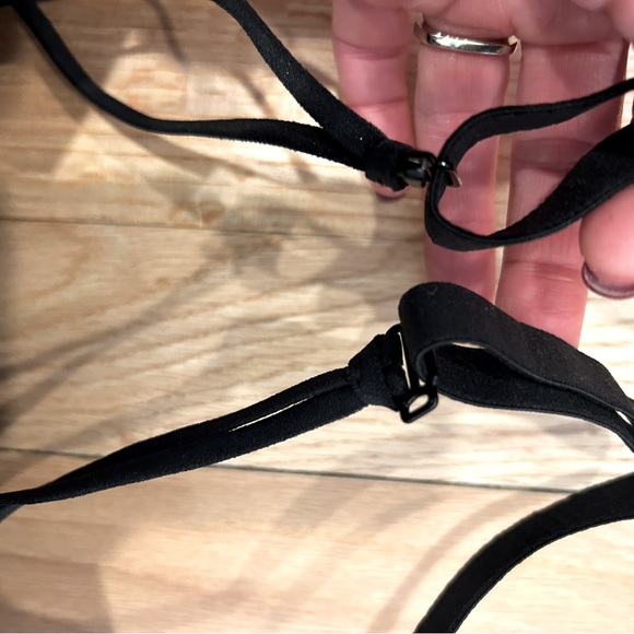 Brand new, never worn. Convertible push up bra size 34C. - Picture 3 of 7